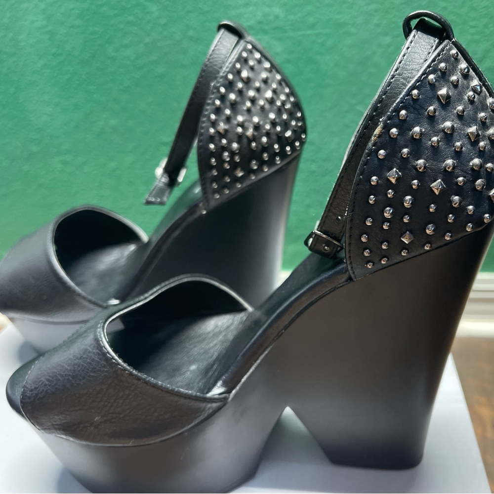 Torrid size 9 studded wedges